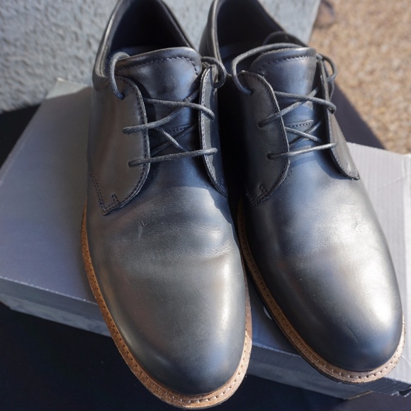 ecco findlay plain toe tie shoe
